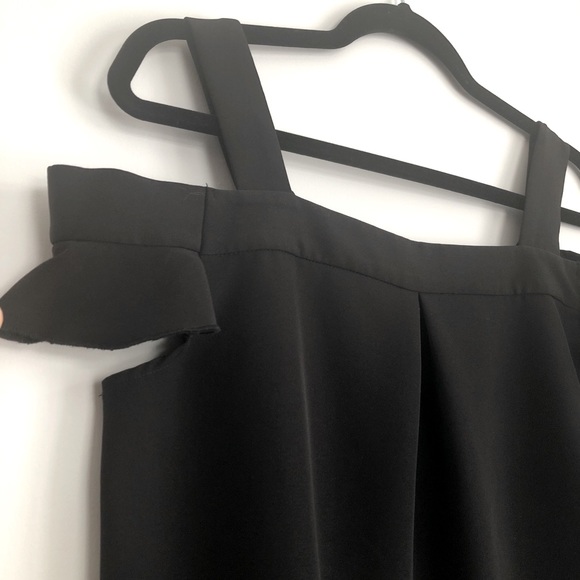 ✨3/$30✨ DYNAMITE BLACK TANK - Picture 2 of 4